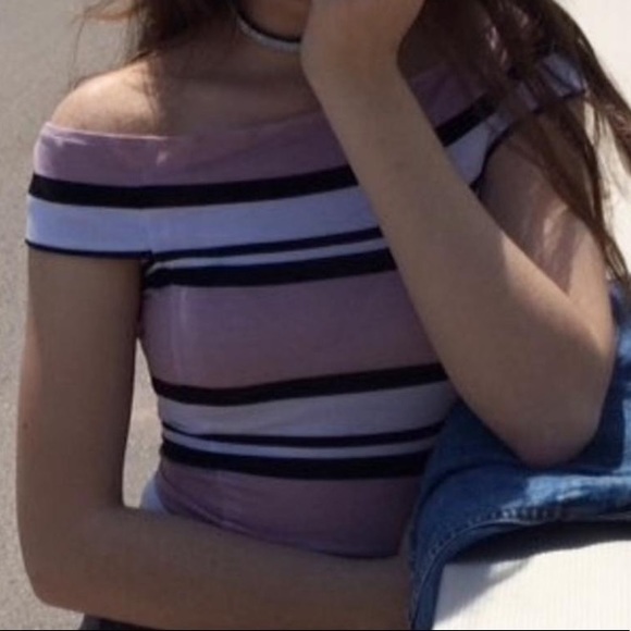 Striped off shoulder shirt - Picture 3 of 3